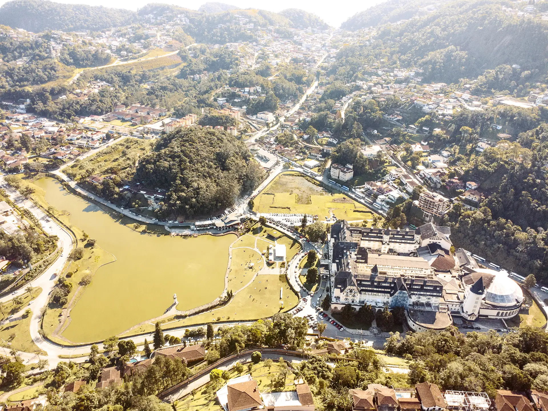 visao aérea do bairro quitandinha/petropolis